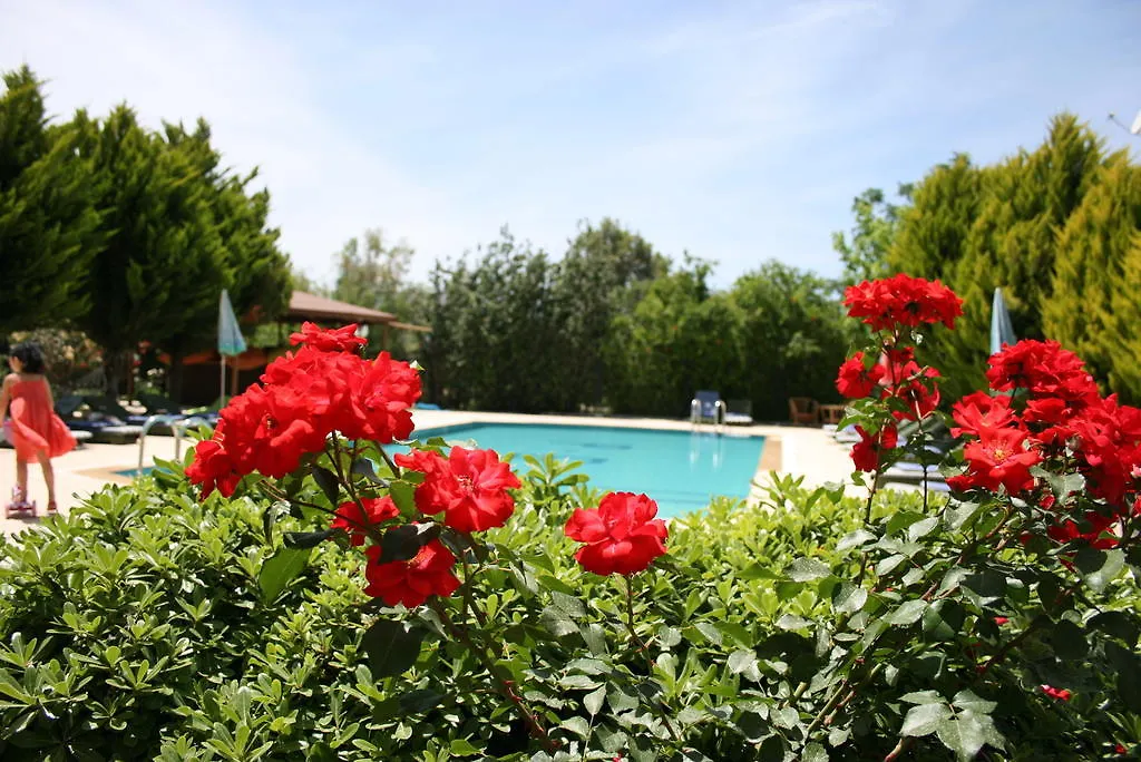 Paradise Garden Gumusluk Evleri Aparthotel