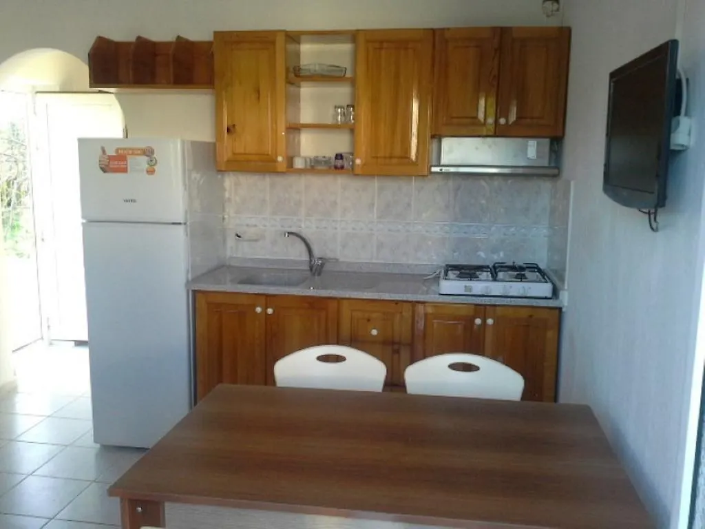 Paradise Garden Gumusluk Evleri Aparthotel 3*,  Turkiet