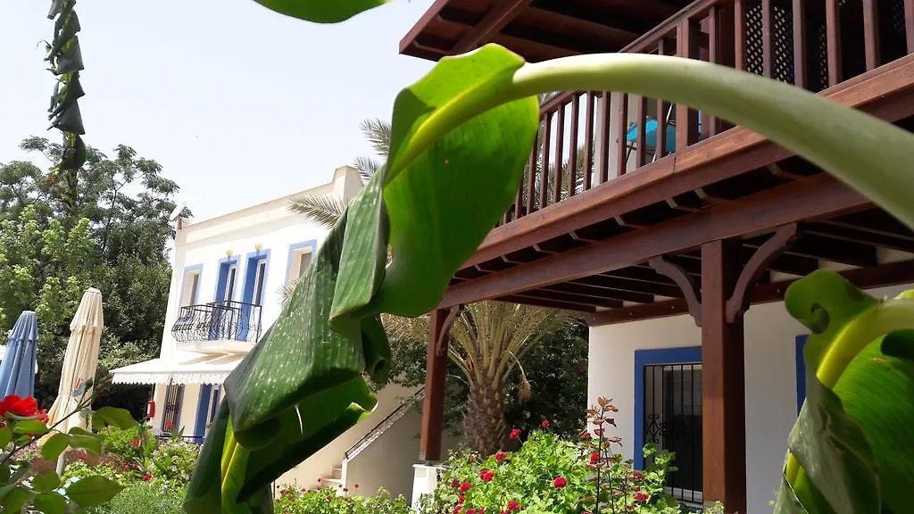 Paradise Garden Gumusluk Evleri Aparthotel
