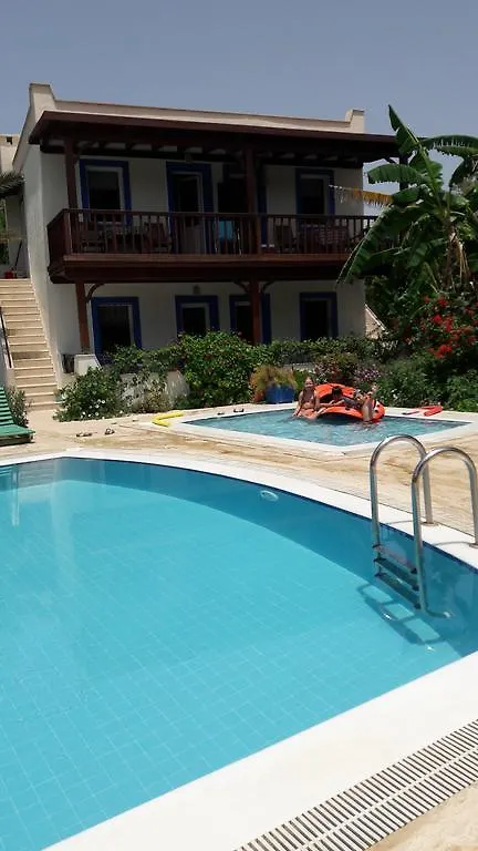 Paradise Garden Gumusluk Evleri Aparthotel