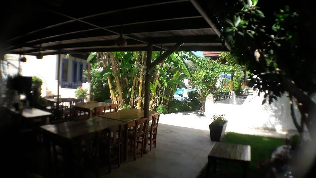 Paradise Garden Gumusluk Evleri Aparthotel